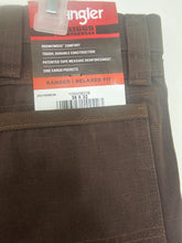 Load image into Gallery viewer, Wranglers Riggs Workwear Ranger Relaxed Fit Pants
