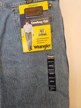 Load image into Gallery viewer, Wrangler Regular Fit Premium Performance Cowboy Cut Jeans
